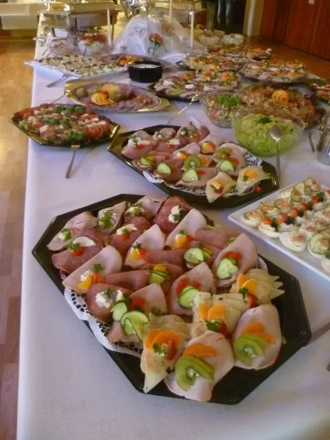 Buffets & Platten · 40
